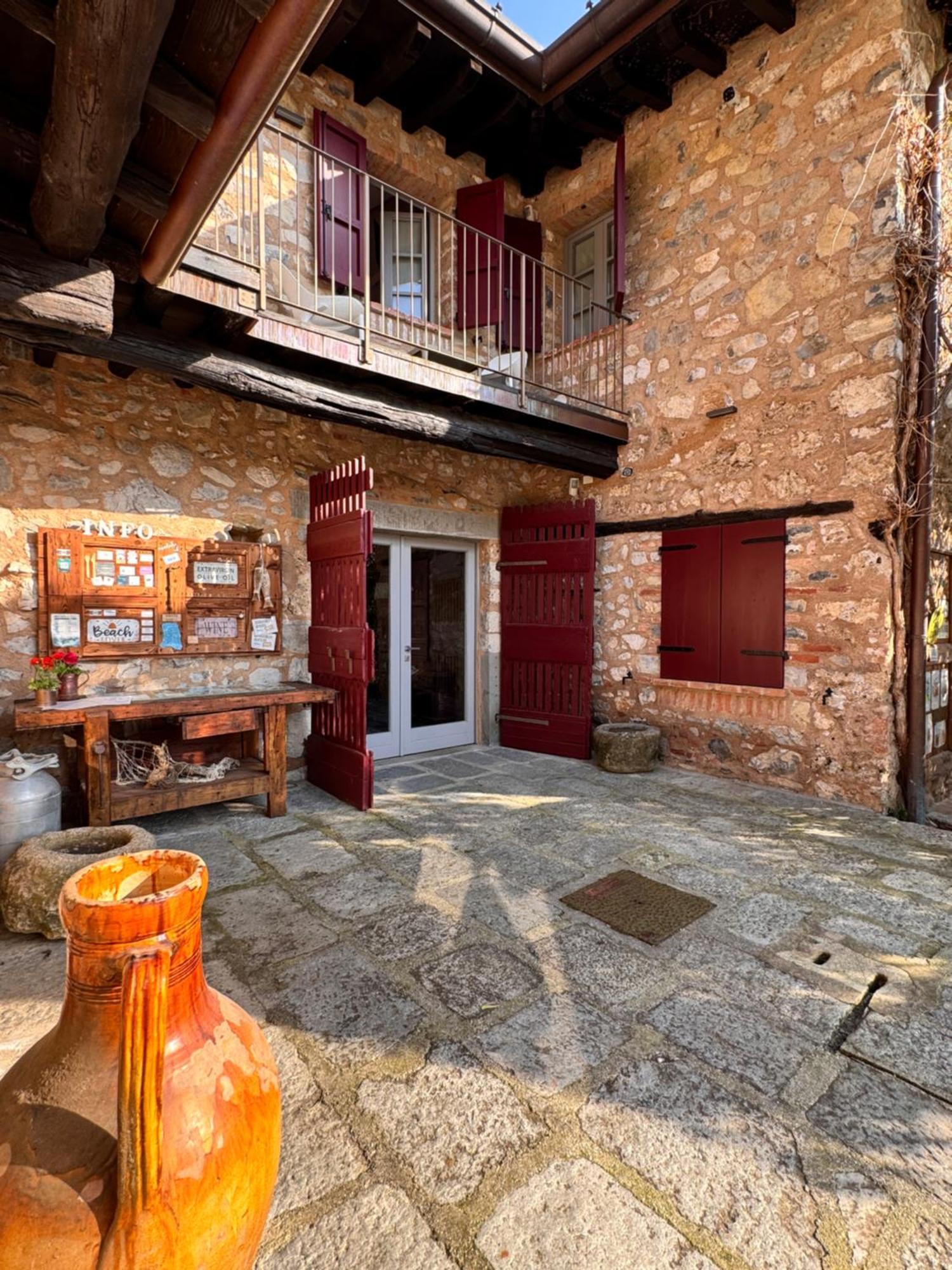 Agriturismo Cascina Carai Marone Exterior foto